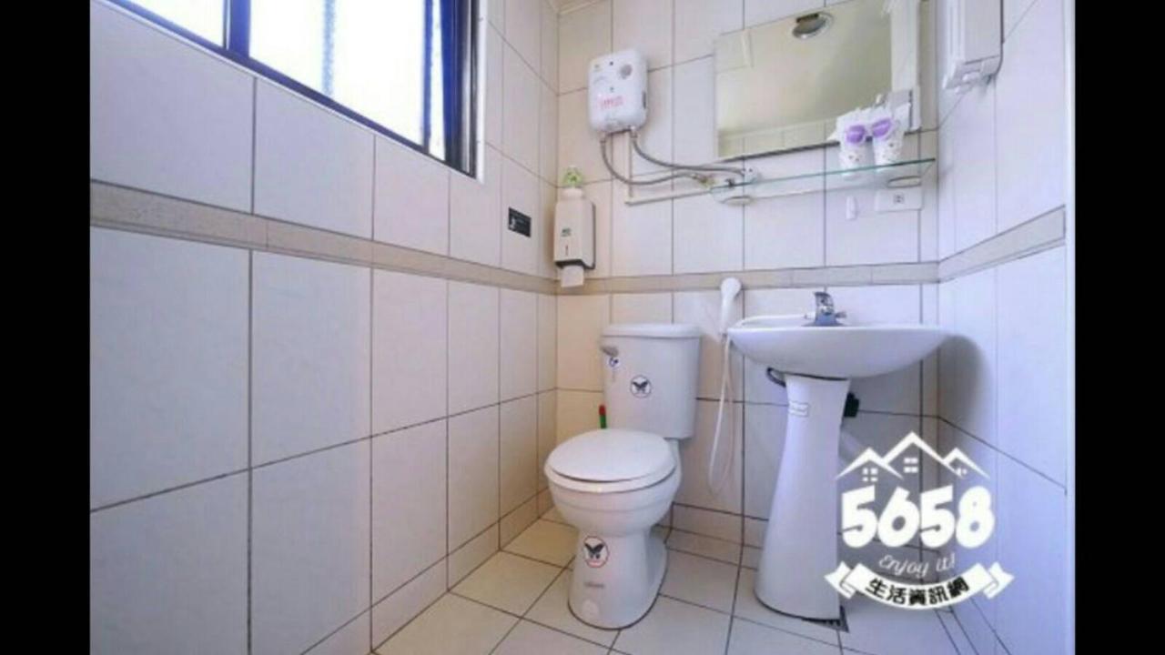 逢甲mickey House Apartment ไถจง ภายนอก รูปภาพ