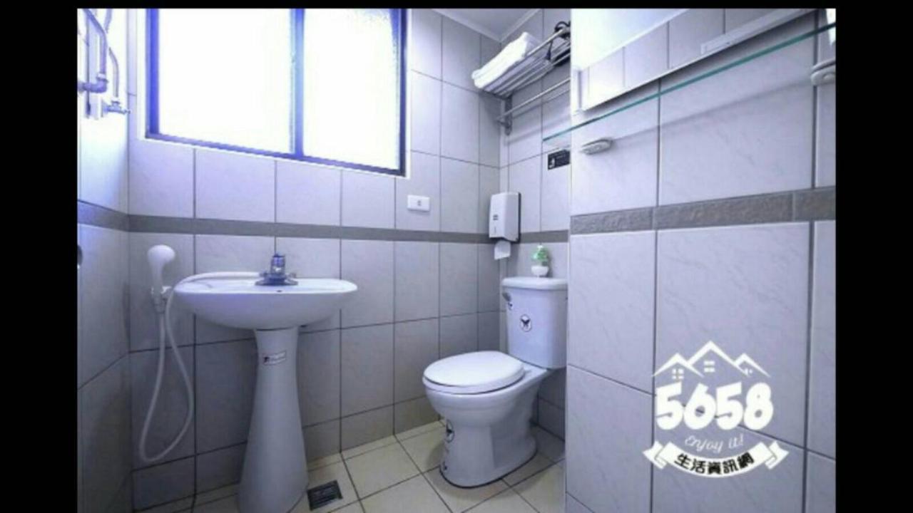 逢甲mickey House Apartment ไถจง ภายนอก รูปภาพ