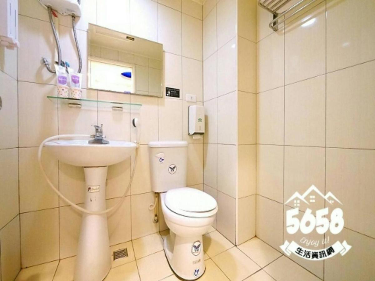 逢甲mickey House Apartment ไถจง ภายนอก รูปภาพ