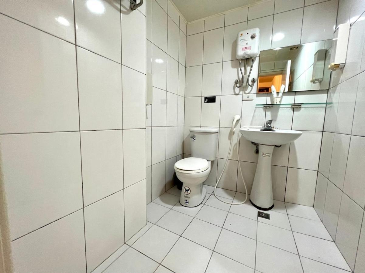 逢甲mickey House Apartment ไถจง ภายนอก รูปภาพ