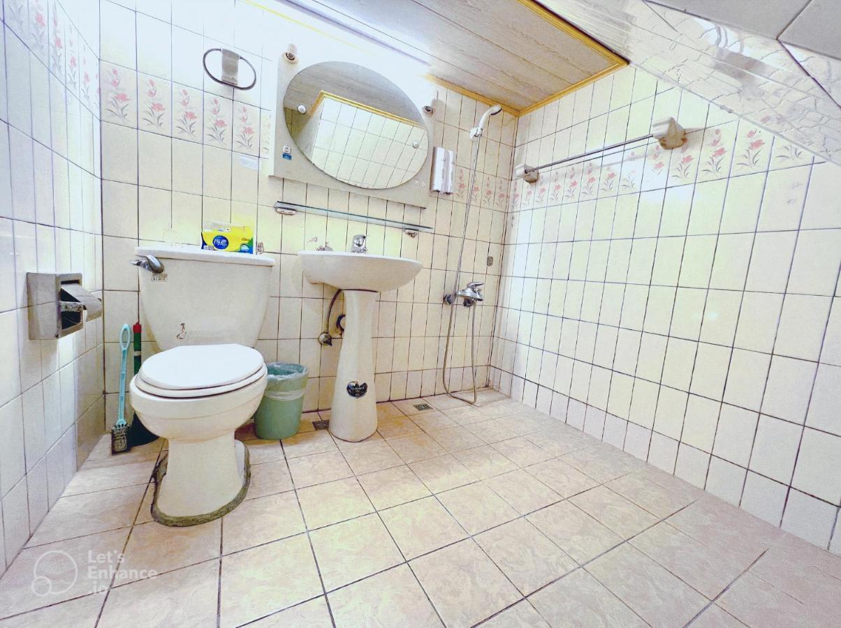 逢甲mickey House Apartment ไถจง ภายนอก รูปภาพ