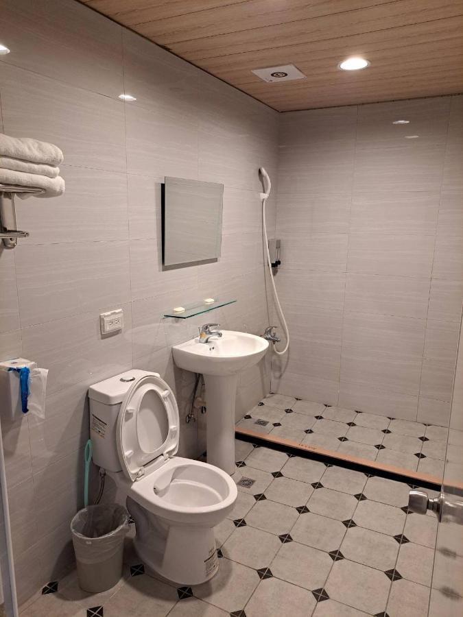 逢甲mickey House Apartment ไถจง ภายนอก รูปภาพ